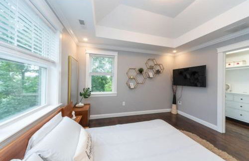 Ultra-Luxurious Home near Boston (Pet-Friendly) - Foto 17