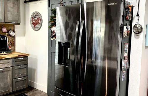 Pet Friendly Graham 2 Bedroom Home Christmas 365 at The Mistletoe Farm - Foto 33