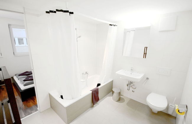 ZH Badenerstrasse I - Hitrental Apartment - Photo 11