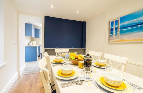 Newly-renovated, mid-terrace cottage in Porthmadog - Photo 17