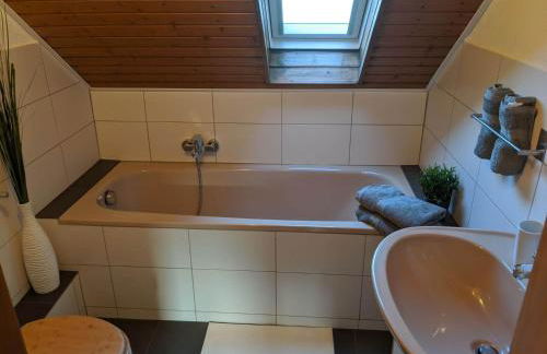 Großzügige 3-Zimmer-Wohnung im Taunus - 2 Bäder & Familienfreundlich - Foto 7