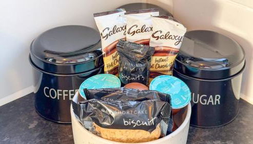 Grosvenor Court Apartment , Balcony & Parking, Hoylake by Rework Accommodation - Foto 3