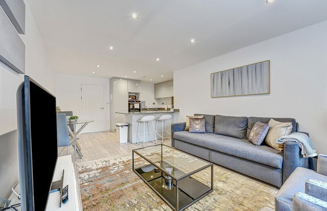 St Martins House Luxury Apts. Ruislip - Photo 35