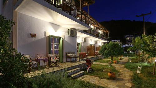 Evaggelia Studios - Foto 5, Garden, Garden view