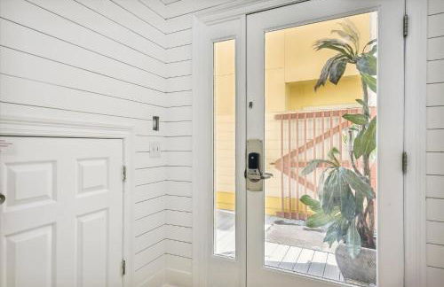 Just Beachy - 5 Bedroom Beach Front Home! Sleeps 20 Home by RedAwning - Foto 31