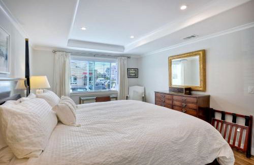 90 Walk Score, Steps to Beach, Dining - Foto 15