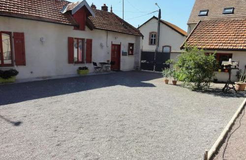 F3 80 m2 Longére plain pied au centre auxonne. - Foto 29