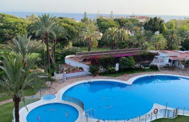Marbella Beach View and Pool - Photo 3