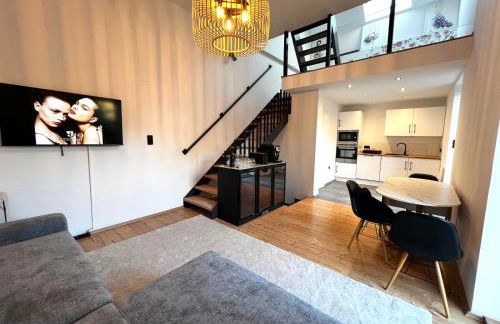 Bright and Modern Loft Retreat - Foto 1