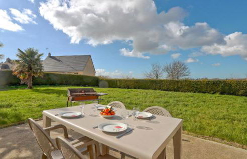 4 Bedroom Awesome Home In Courtils - Foto 3