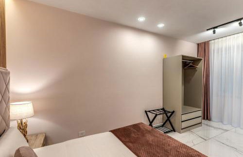 Sanità Naples Central Grand Apartment for 10 Guest - Foto 8