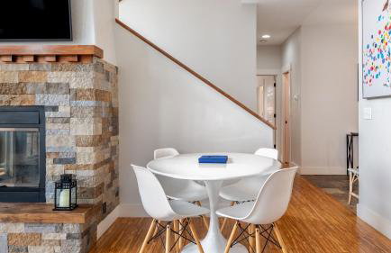 Private Retreat w/ Hot Tub, Amazing Views, Game Room Silver Spoon by Avantstay - Foto 28