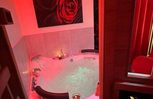 Nuit Défendue Jacuzzi-Sauna - Foto 12