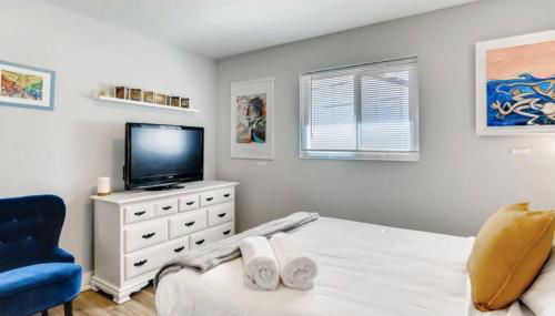 Smart Eclectic ART HOUSE near UC Davis Med Center - Foto 5