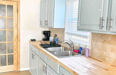 Family Comfort with Graceful Stays - Photo 11