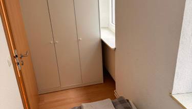 Monteurwohnung für 5 Personen mit 3 Schlafzimmern - Foto 3