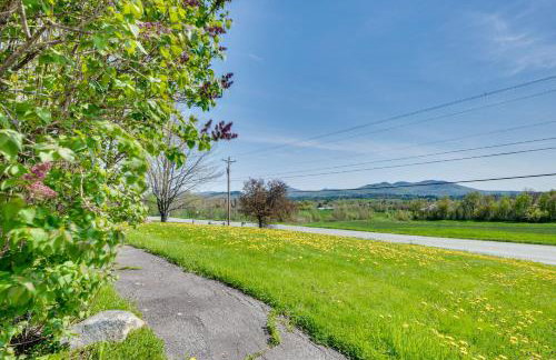 8 Mi to Jay Peak Resort Scenic Retreat with Deck - Photo 30