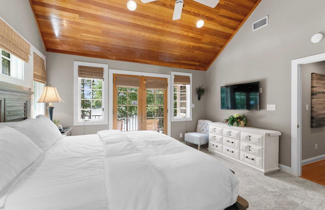 Boathouse Cove by Avantstay Pool + Swim Dock Hot Tub - Foto 31