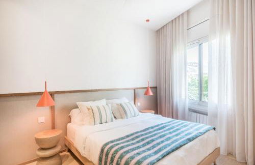 Mediterranean Retreat with 4-Bedroom, 3-Bath Apartment in Barcelona - Foto 5