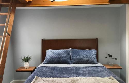 Hamburg Home in Heart of Village - Foto 1