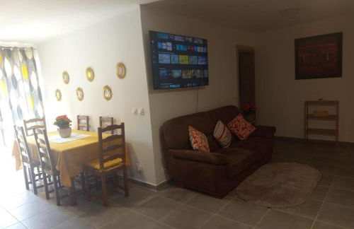 Cosy appartement RDC-terrasse et parking privé - Foto 44