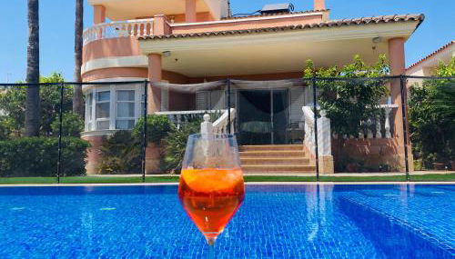 Villa en la Playa I 5BR I 5 WC I Piscina Privada - Foto 2