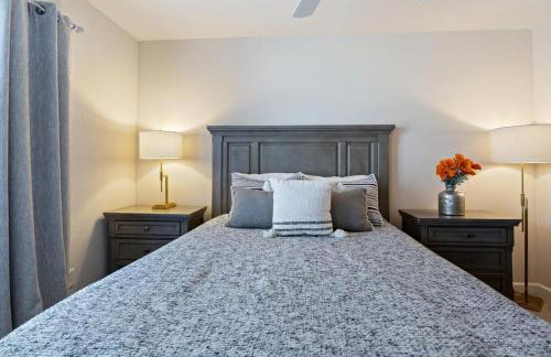 Modern Decor, Views, Grill, Workstation, Boat + 2 PWC Slips & Resort-Style Amenities - Foto 20