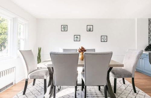 Fire pit ~ Game Room ~ near NYC ~ Modern Luxury - Foto 1