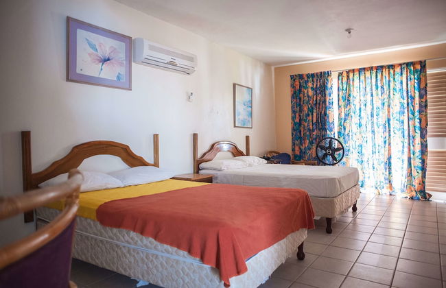 Point Village Studios and Suites - Photo 24