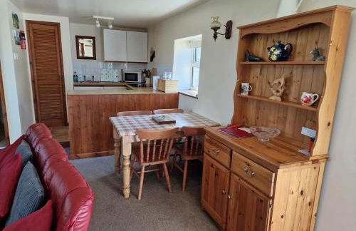 Ddol Cottage Traditional Coastal cottage nr Llangrannog & New Quay with Donkeys - Photo 17