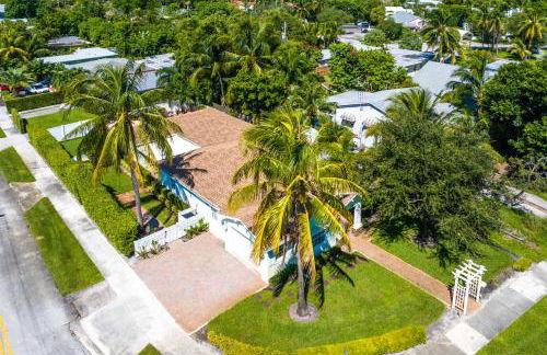 Walk to The Ave- Heated Pool, Spa, Golden Tee and Putting Green - mins to Beach- by Maven Vacation Rentals - Foto 61