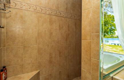 Lakefront Retreat - Boat - Fish - Close to all Orlando Parks - Disney - Universal - SeaWorld - Foto 22