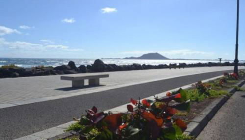 MY OCEAN HOME !!! Breathtaking location, Steps to the ocean, Spacious sea view, Fully Equipped and Well-Furnished with Private Entrance and High-Speed Fiber Optic Internet - Photo 4