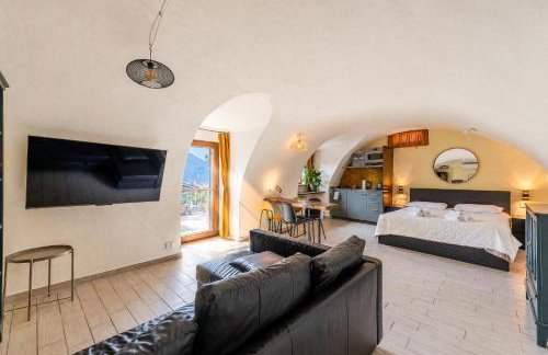 Casa Anastasia with private patio by GardaDoma - Foto 13