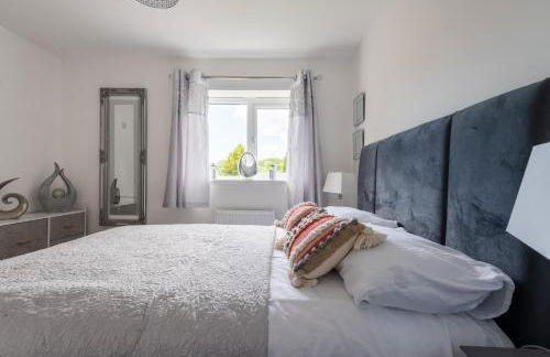 Luxurious 3 bedroom house now with FULL FIBRE INTERNET Shangri la in village of Alfrick with driveway parking for 3 cars in an area of outstanding natural beauty, superb walking,close to Worcester, Malvern showground, theatre, Malvern hills, dogs welcome - Photo 45