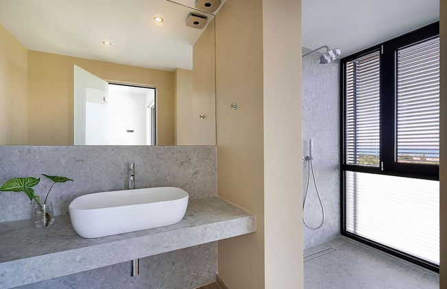 Sea View 4 Bedroom Villa With a Heated Pool - Foto 15