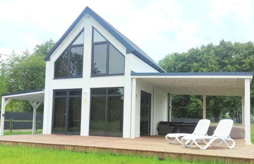 Ferienhaus Laura 70qm bis 5 Gäste mit Fass-Sauna, Whirlpool April bis Oktober, 75qm Terrasse und eingezäunten Garten Haustiere willkommen - Photo 4