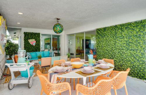 Lanai and Pet Friendly! Retro-Chic Sarasota Home! - Foto 25