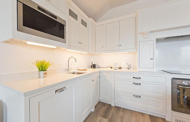 Henrietta Suites City Centre - Photo 33