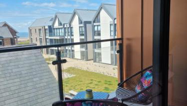 Stunning Sea View Two Bed Two Bathroom Apartment - Foto 3