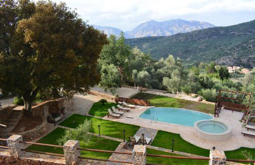 Ellinospito - Photo 2