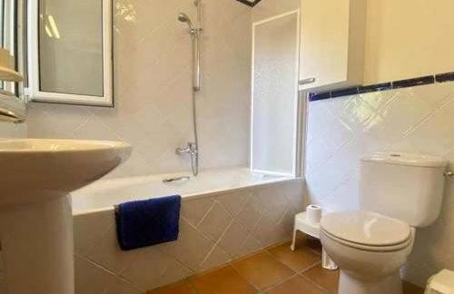 Casa con Piscina Privada, Terraza y Jardín en Sant Jordi - ES-393-33 - Foto 20