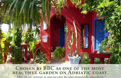 Villa Tropica, total privacy, tropical garden and private pool - Photo 47