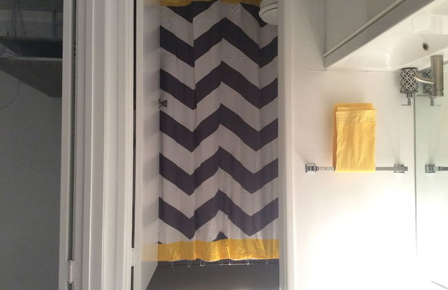 Modern Downtown Condo - Photo 19