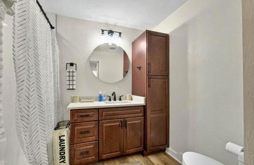 It's A Vibe- less than 10mins Capital,Hospitals,FAMU,&FSU - Foto 13