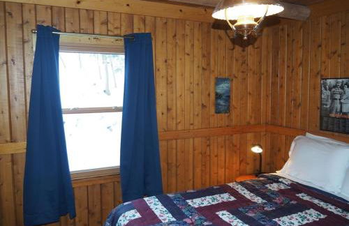 The Crystalaire Cabin - Charming and Relaxing! - Photo 37