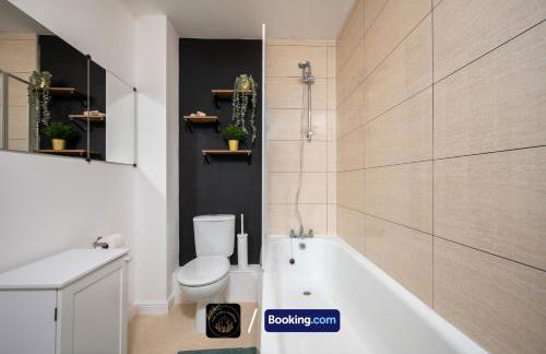 Cosy 4-Bed House l Garden l Free Parking l WiFi l Specious l Hosted by The Cosy Corner Nationwide - Foto 11