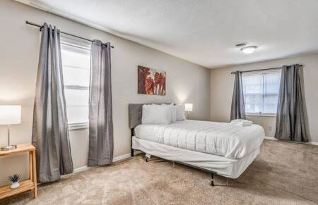 Minutes from the Airport - Wonderful Warrington - Photo 64