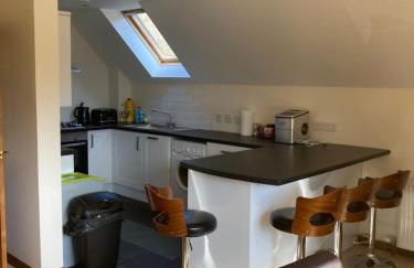 Springbank Apartment - Sleeps 4 - Pet Friendly - Photo 10