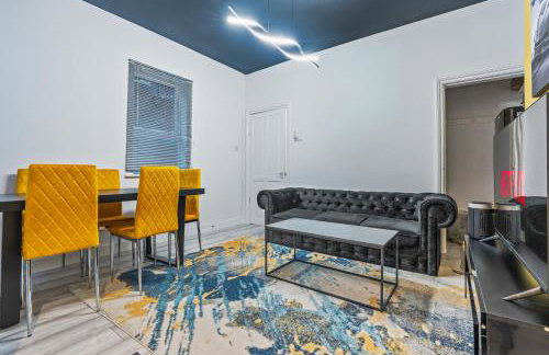 4 Bedroom House in Eccles, Trafford, Manchester - Sleeps 10 - 3 Double Beds - 4 Single Beds - FREE PARKING, Garden & Fast Fibre Wi-Fi - Close to Trafford Centre, MediaCityUK, Salford Quays, and both Old Trafford stadiums - Foto 15